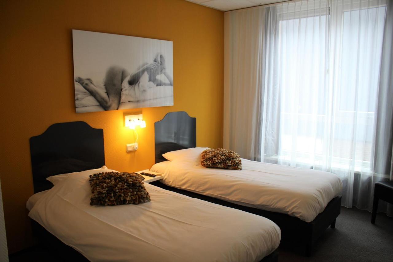 אלסמיר Hotel Restaurant De Jonge Heertjes מראה חיצוני תמונה